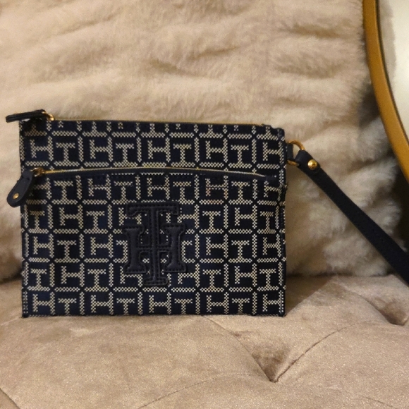 Tommy Hilfiger Handbags - Tommy Hilfiger Navy Blue Patterned Wristel Purse